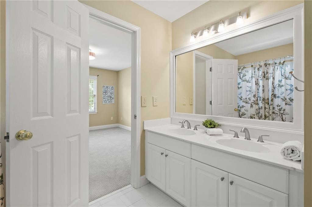 3429 Winborn Walk NW