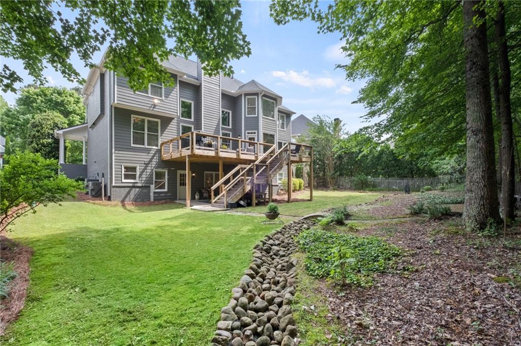 3429 Winborn Walk NW