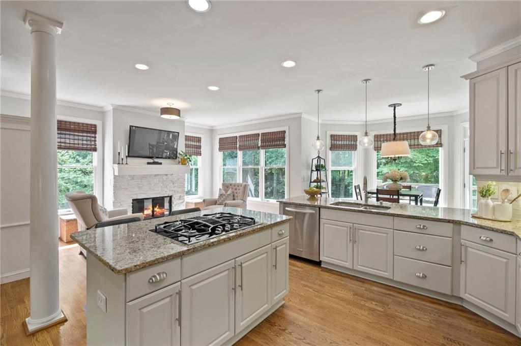 3429 Winborn Walk NW