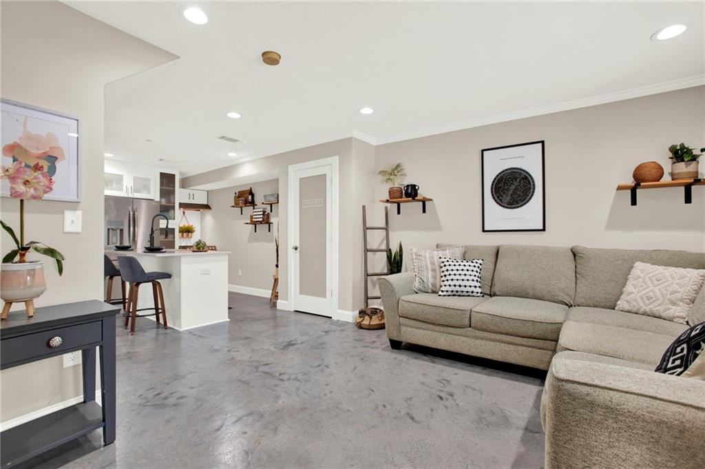 139 Rondak Circle SE