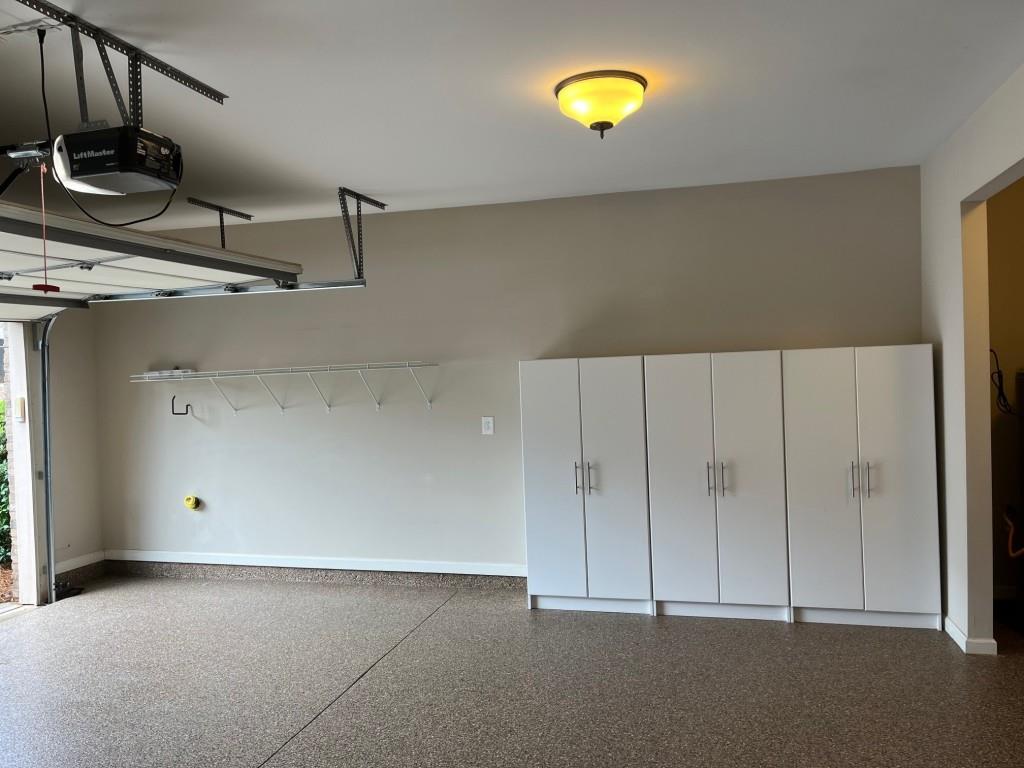 6122 Brookhaven Circle