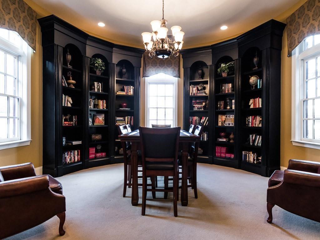 6122 Brookhaven Circle