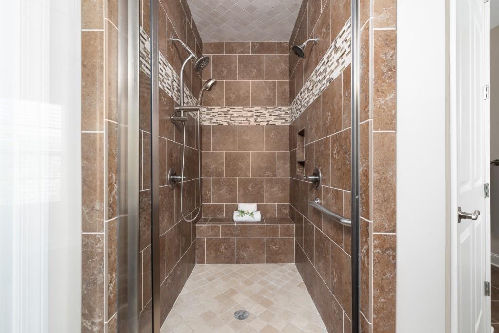 6122 Brookhaven Circle