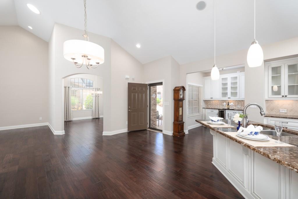 6122 Brookhaven Circle