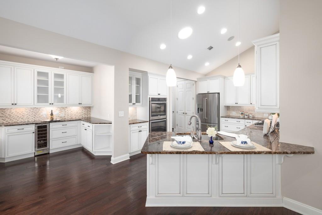 6122 Brookhaven Circle