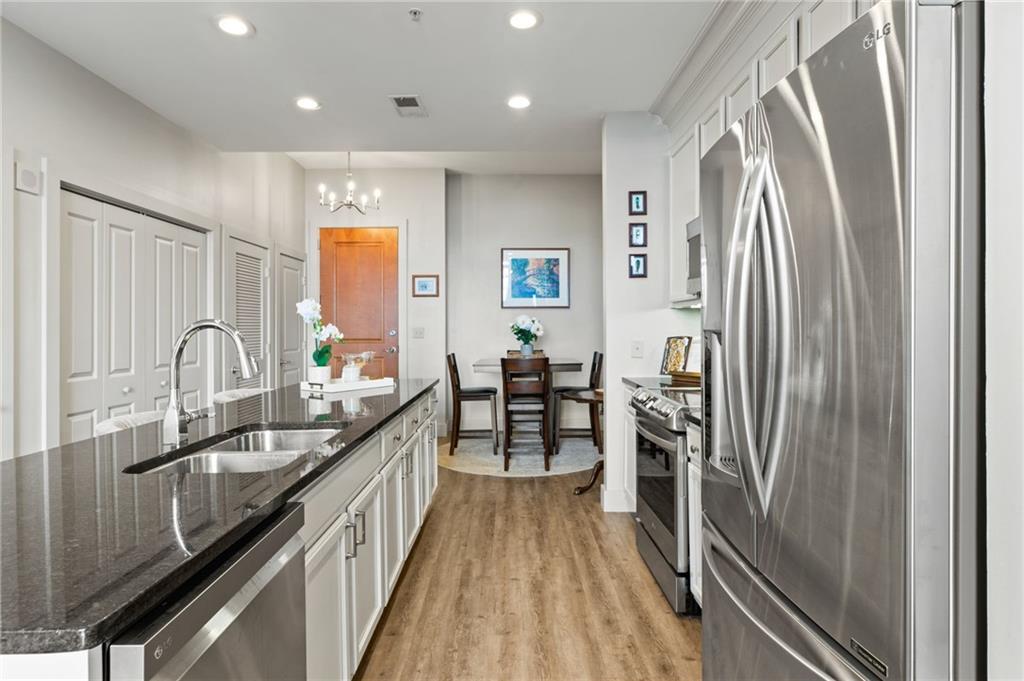 3040 Peachtree Road NW Unit 1607