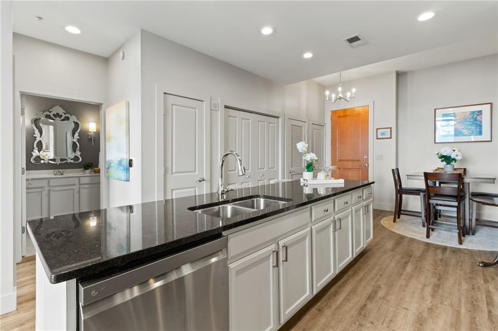 3040 Peachtree Road NW Unit 1607