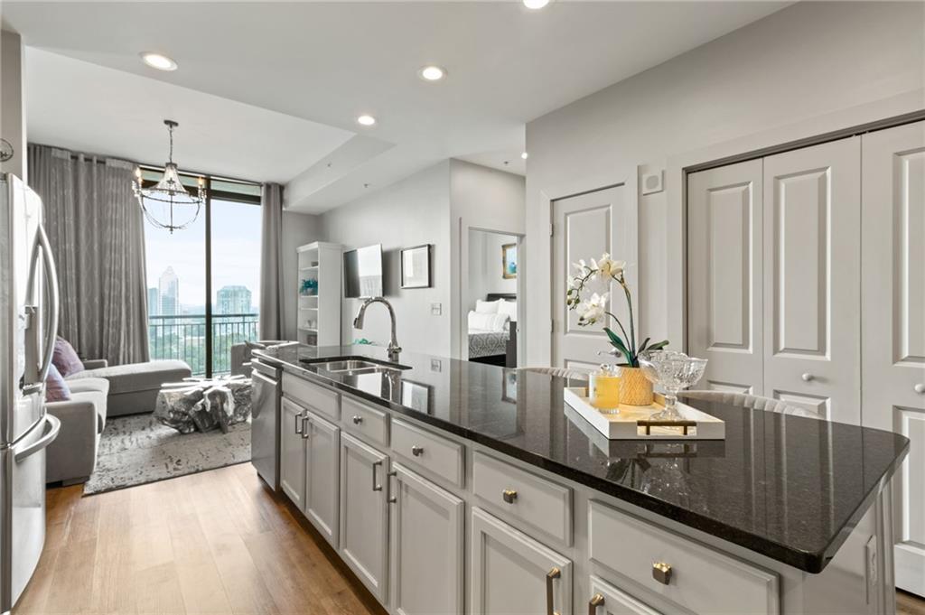 3040 Peachtree Road NW Unit 1607