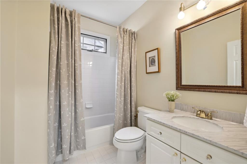 5595 Preserve Circle