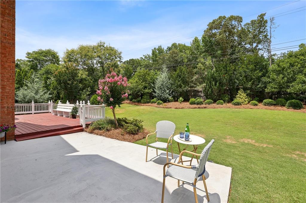 5595 Preserve Circle