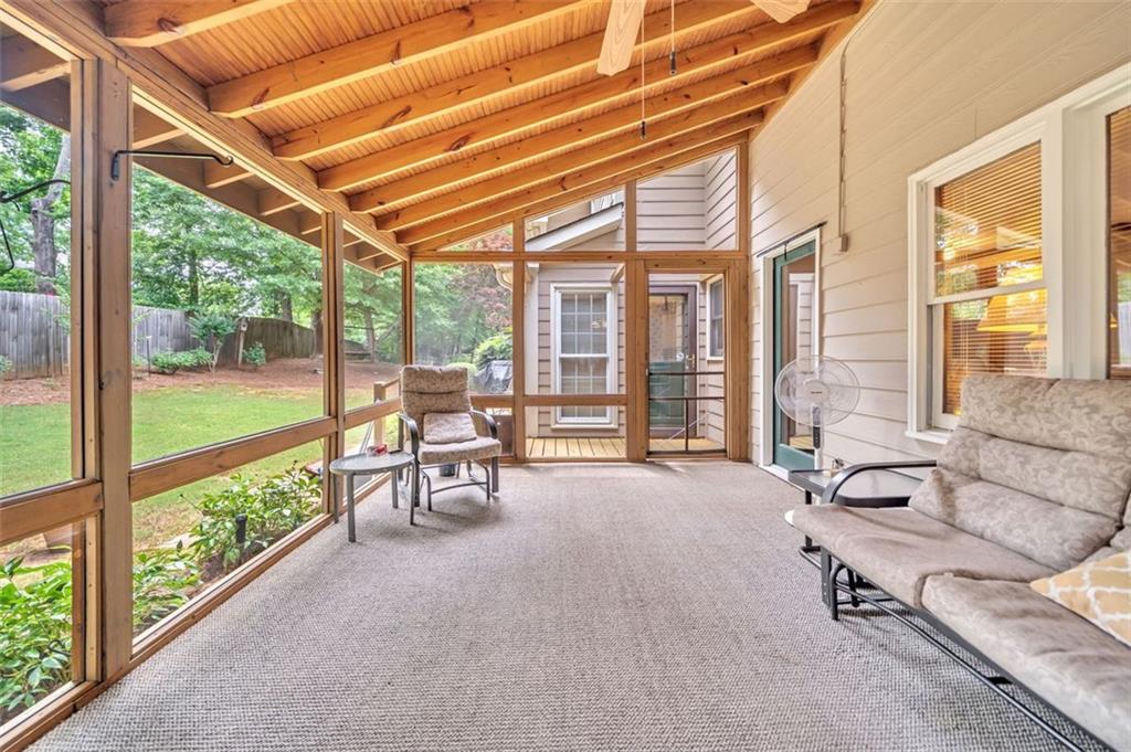 730 EDGEWATER Place NW