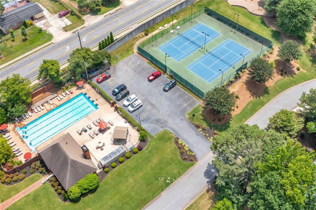 730 EDGEWATER Place NW