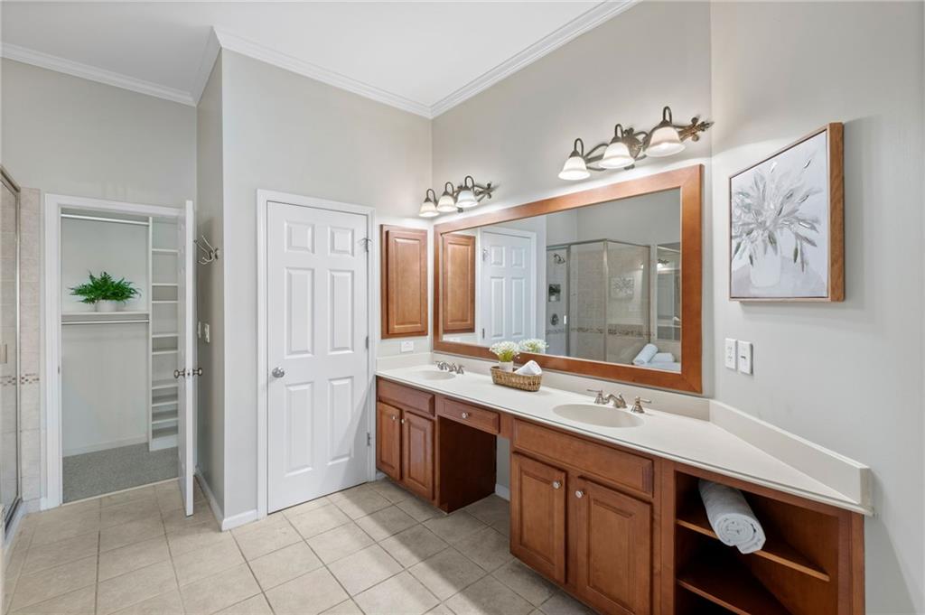 5911 Waters Edge Trail