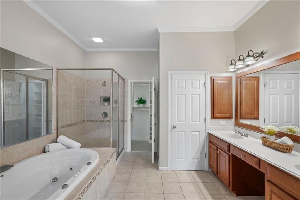 5911 Waters Edge Trail