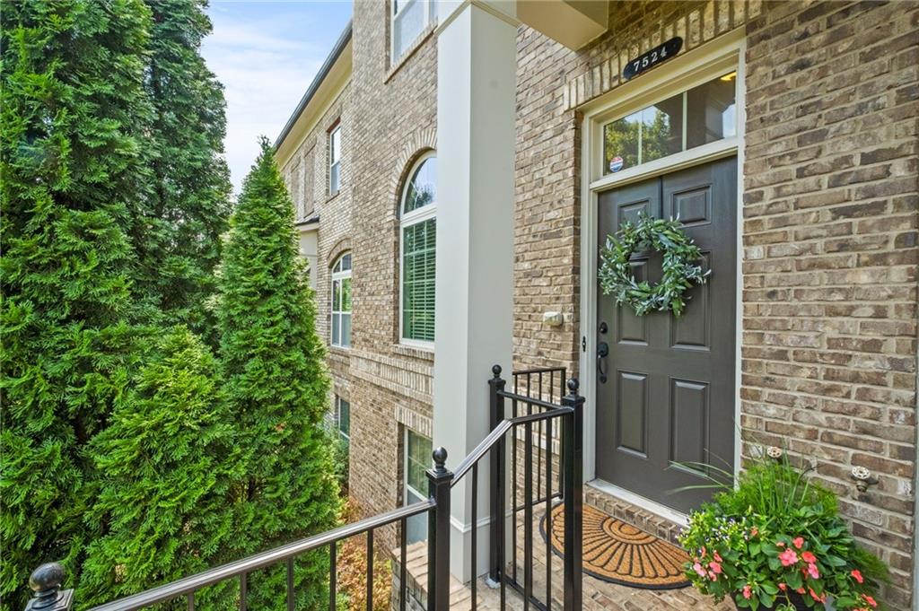 7524 Highlands Point