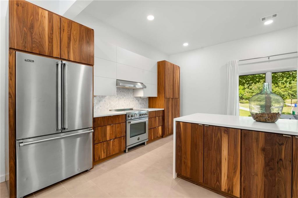 1638 Timberland Road NE