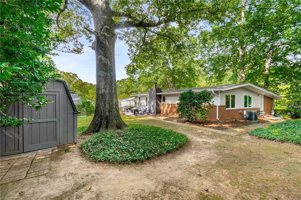 1638 Timberland Road NE