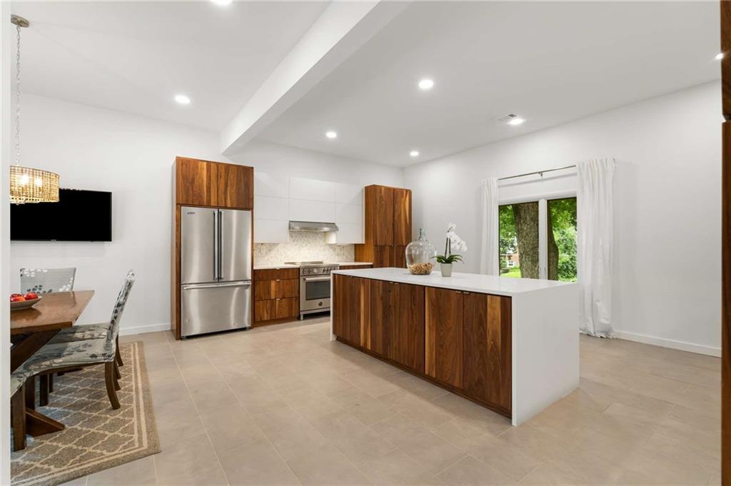 1638 Timberland Road NE