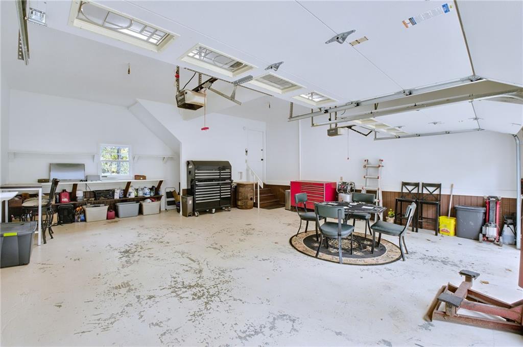 1966 Wenlok Trail NE