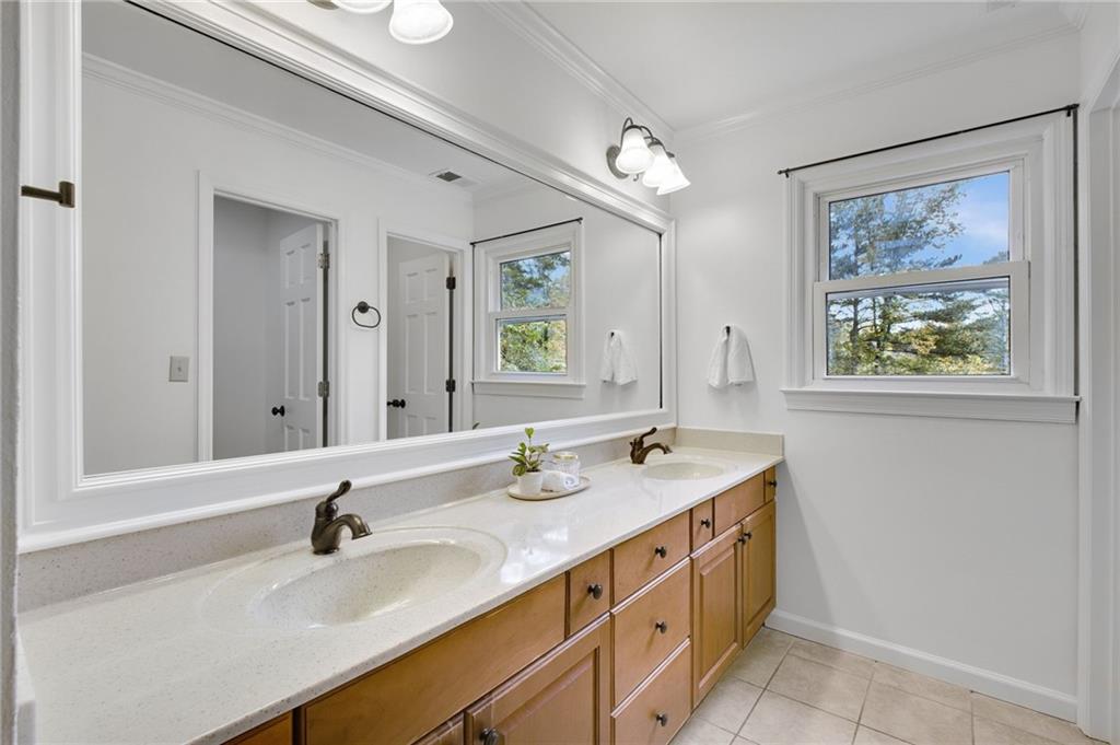 1966 Wenlok Trail NE