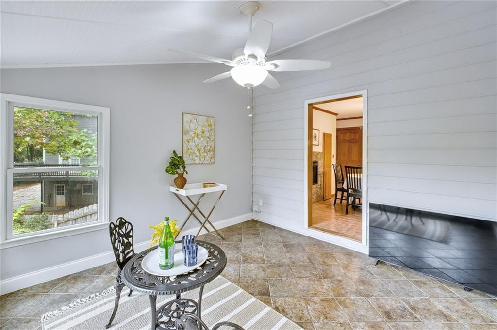 1966 Wenlok Trail NE