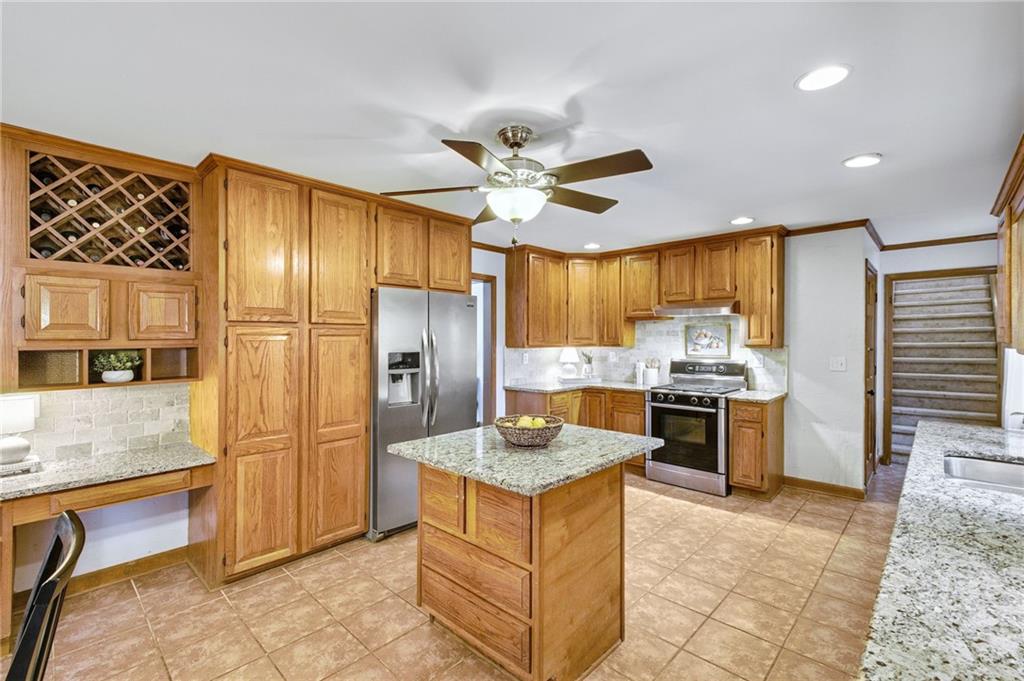 1966 Wenlok Trail NE