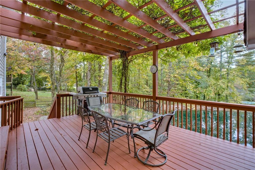 1966 Wenlok Trail NE