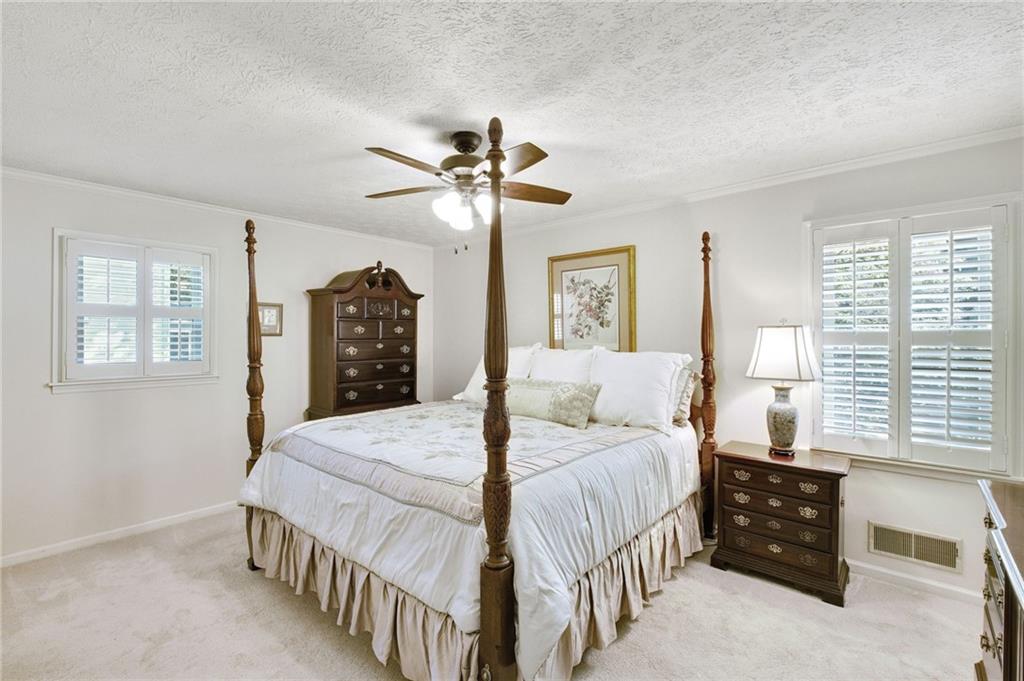 3318 Devaughn Drive NE