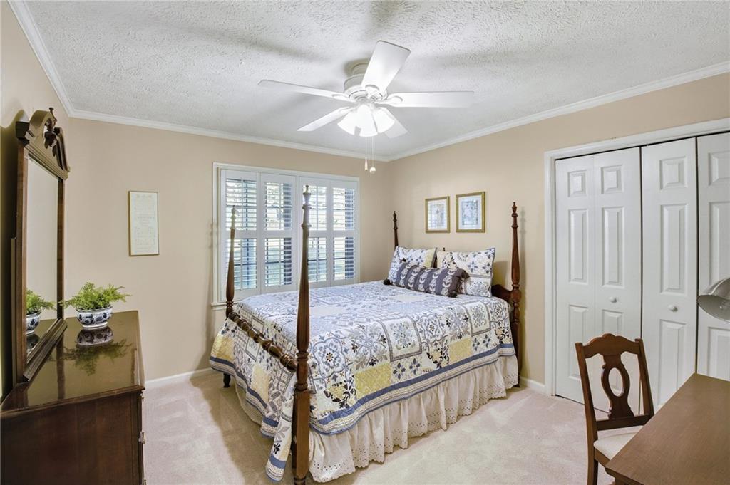 3318 Devaughn Drive NE