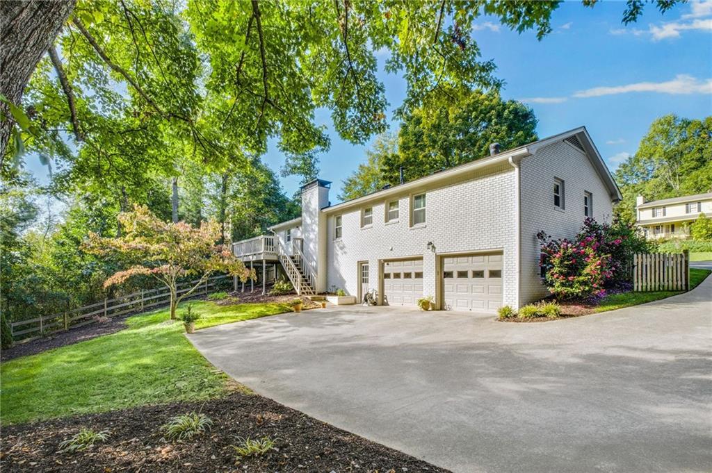 3318 Devaughn Drive NE