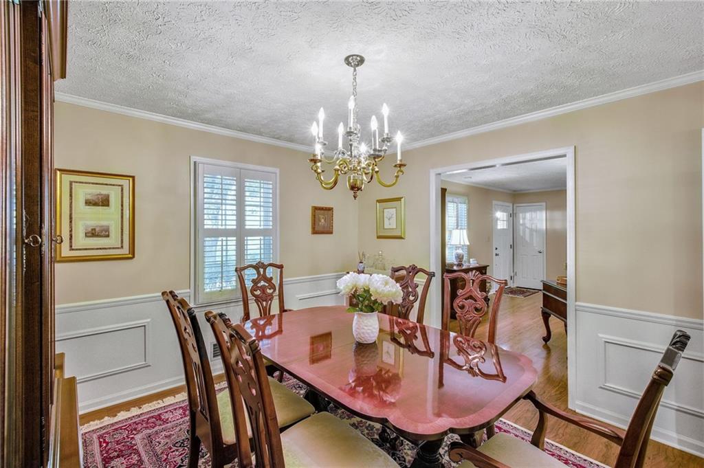 3318 Devaughn Drive NE