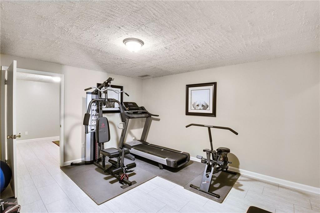 3318 Devaughn Drive NE