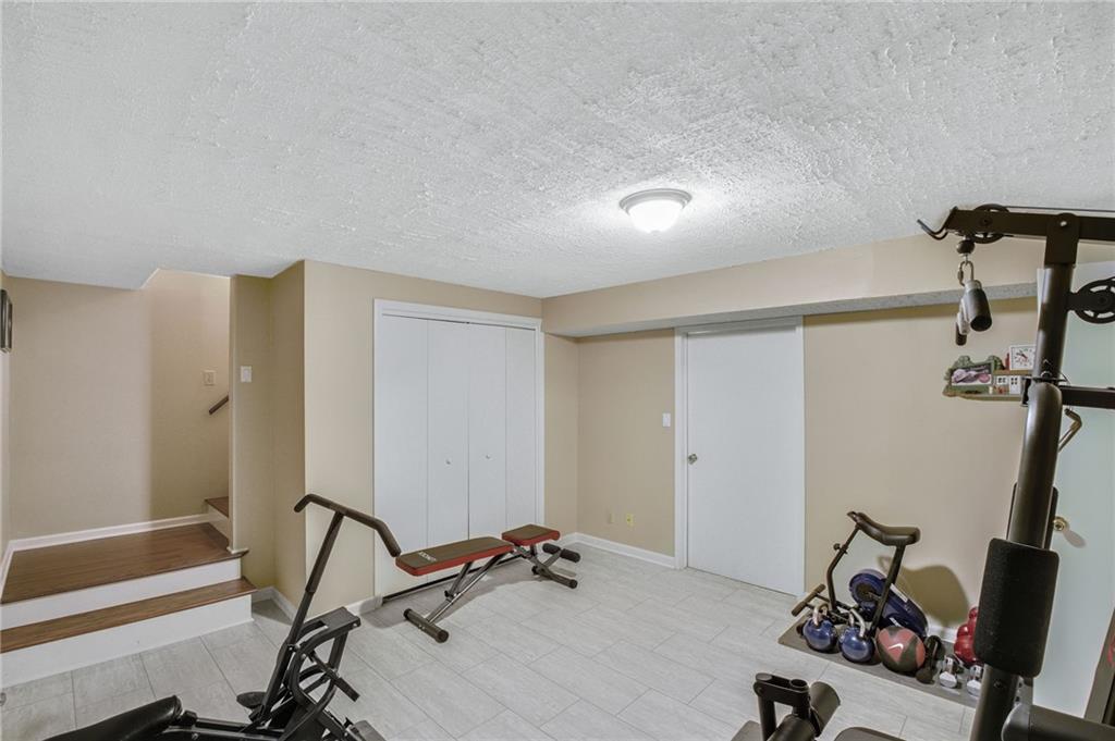 3318 Devaughn Drive NE