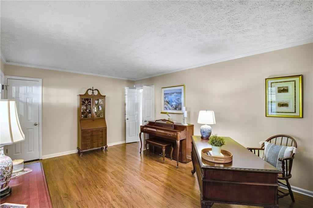 3318 Devaughn Drive NE