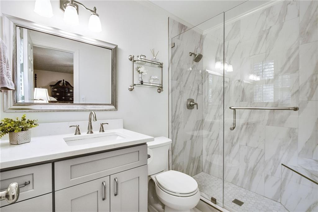 3318 Devaughn Drive NE