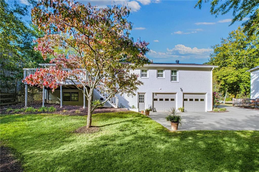 3318 Devaughn Drive NE