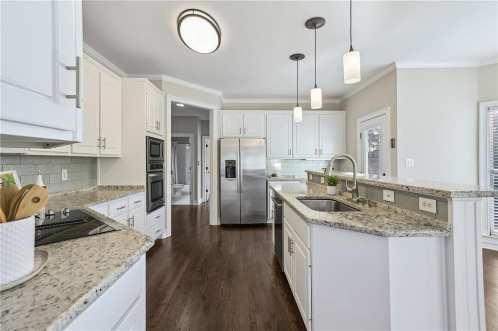 5975 Deerwoods Trail