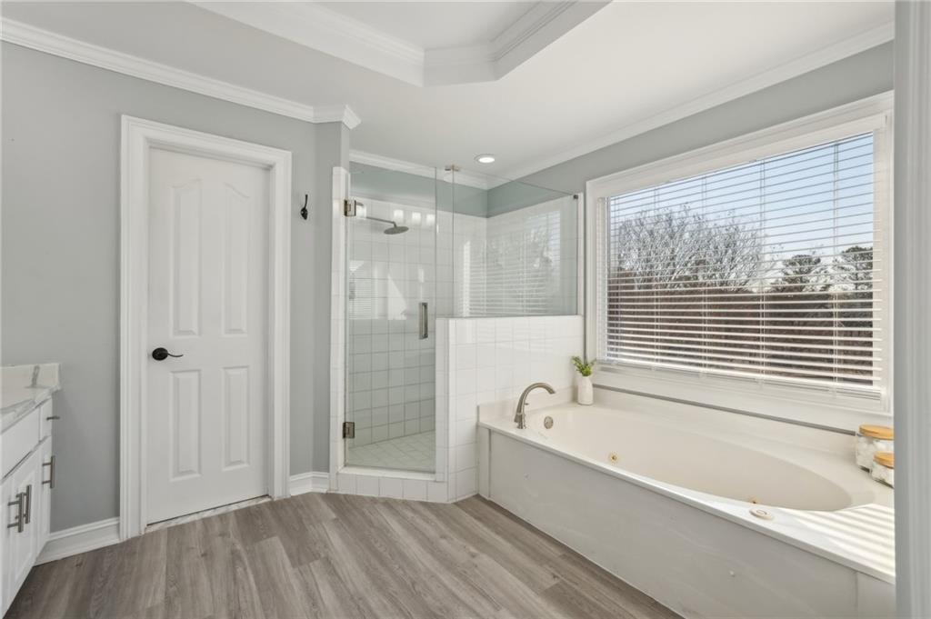 5975 Deerwoods Trail