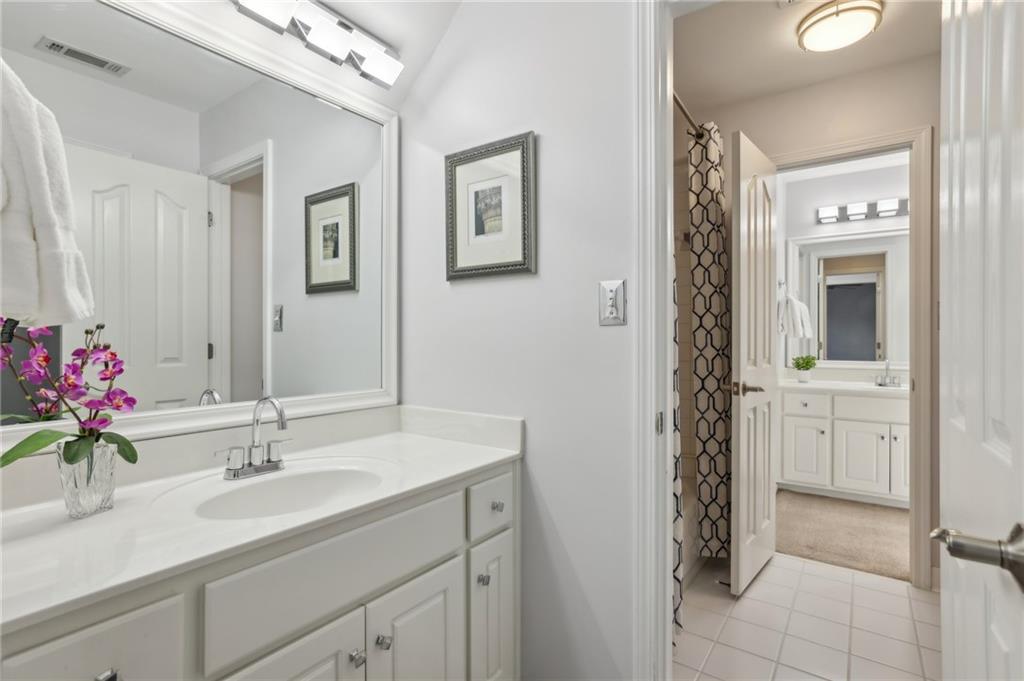 5975 Deerwoods Trail