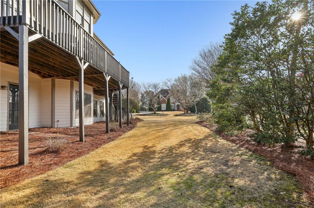 5975 Deerwoods Trail