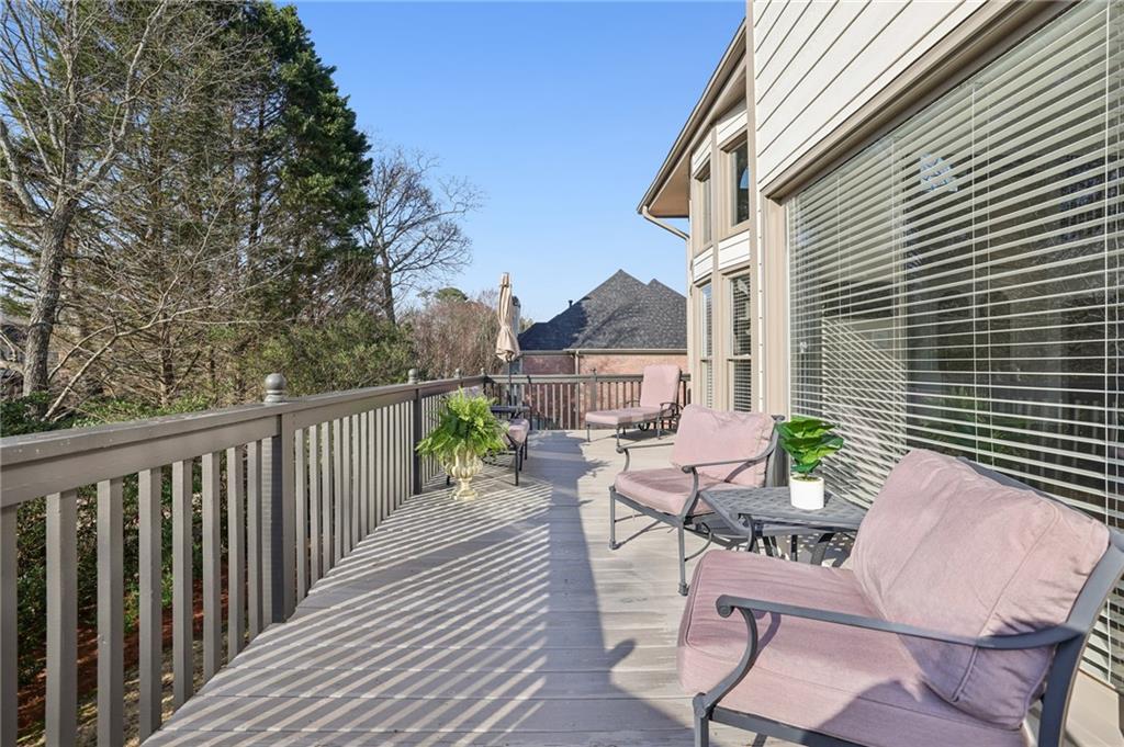 5975 Deerwoods Trail