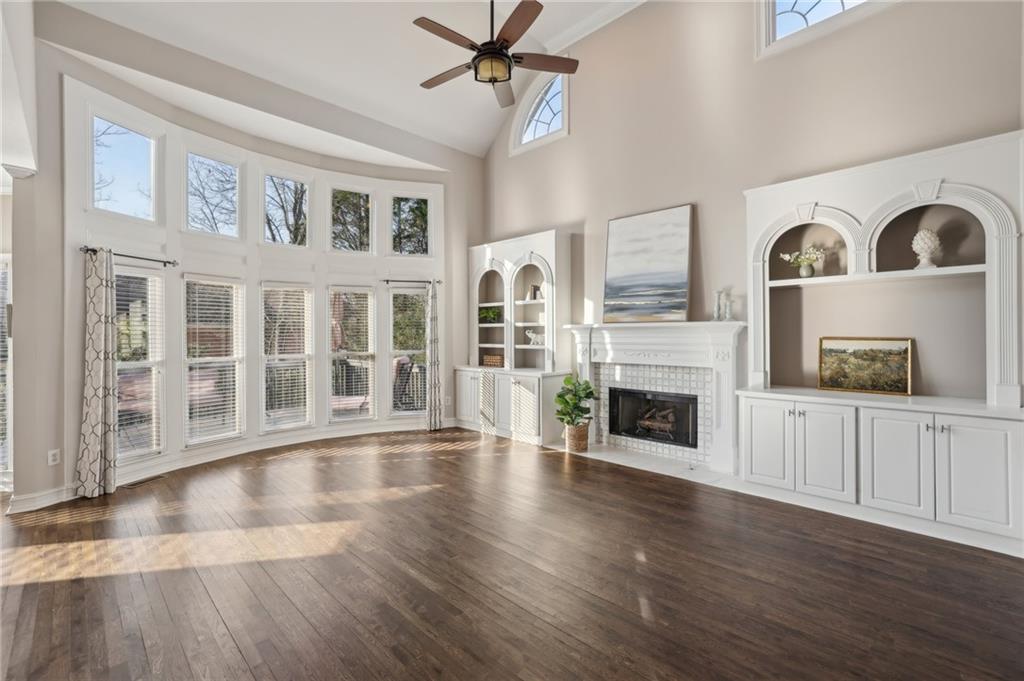 5975 Deerwoods Trail