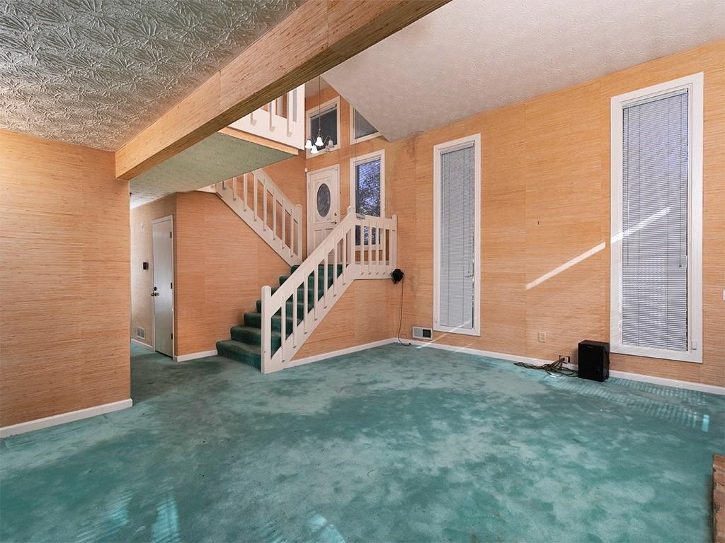 3504 Cedar Valley Drive SE