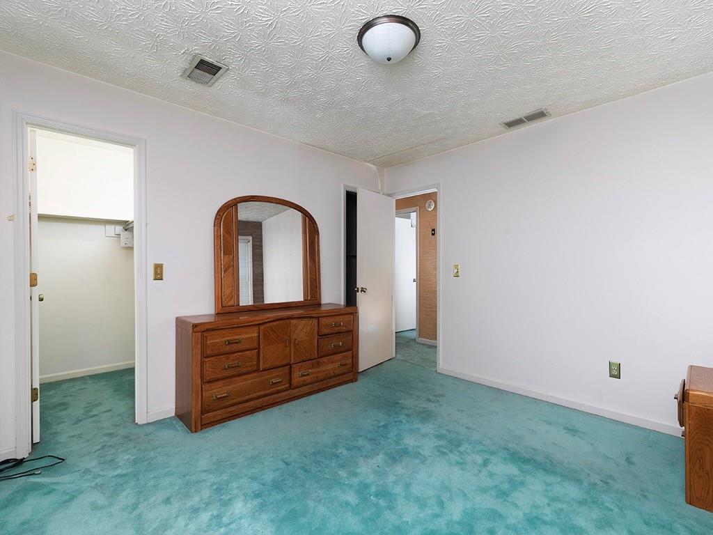 3504 Cedar Valley Drive SE