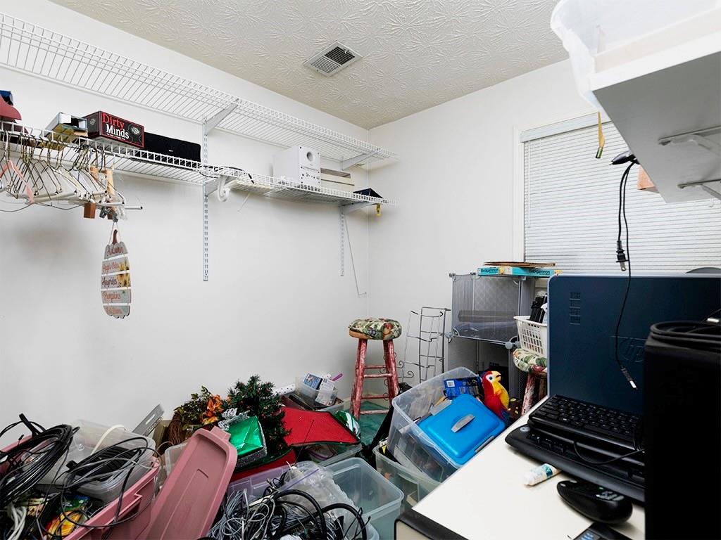 3504 Cedar Valley Drive SE