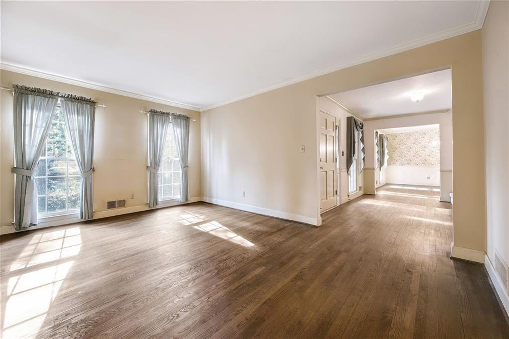 4275 Blackland Drive