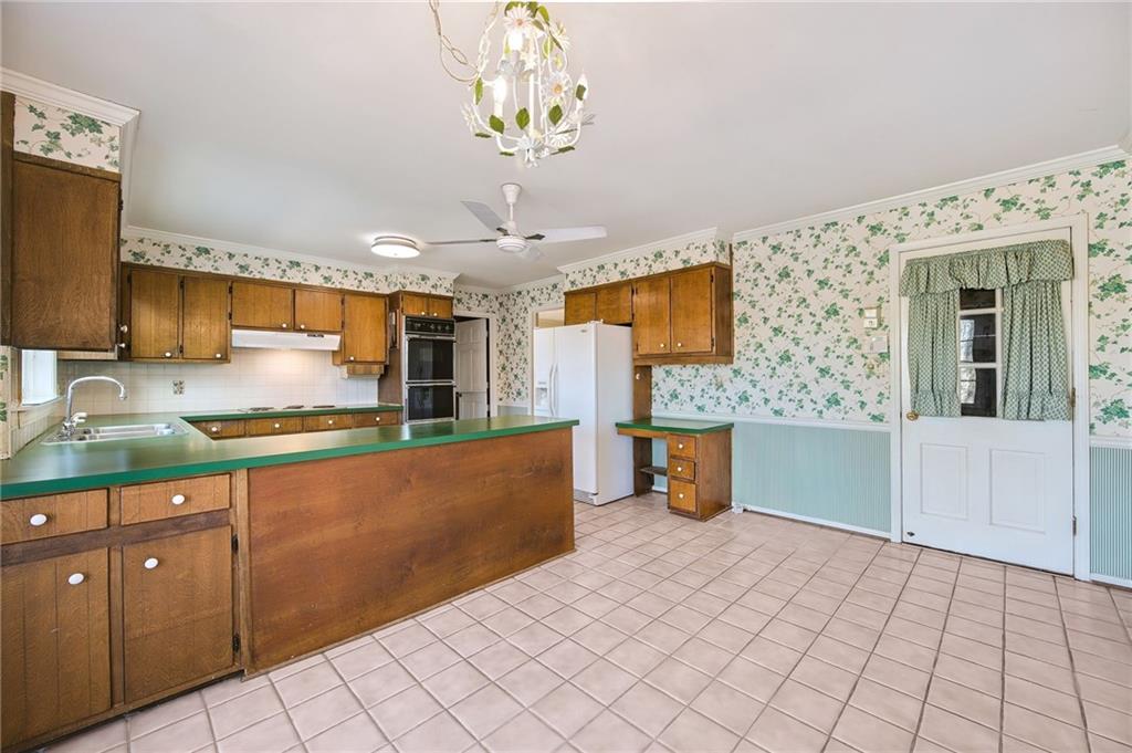 4275 Blackland Drive