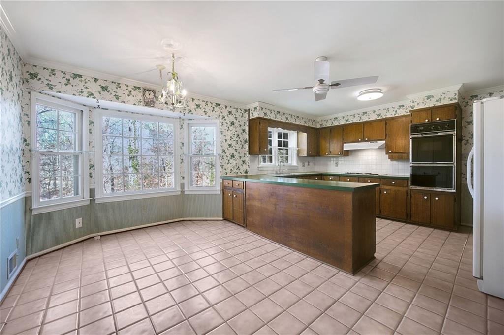 4275 Blackland Drive