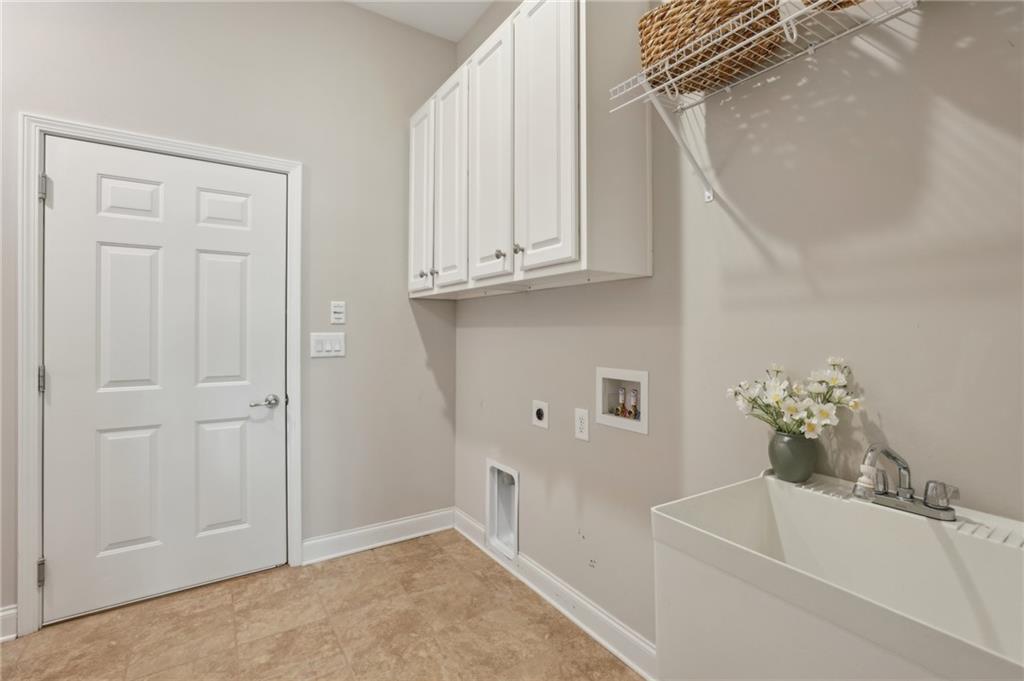 4520 Wren Hollow Court