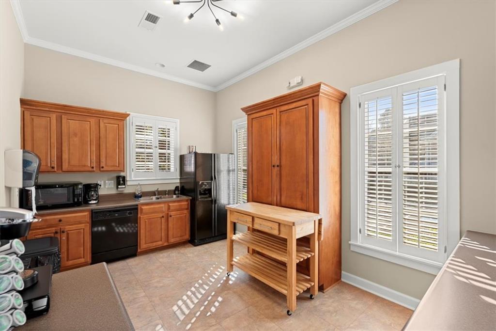 4901 Village Green Drive